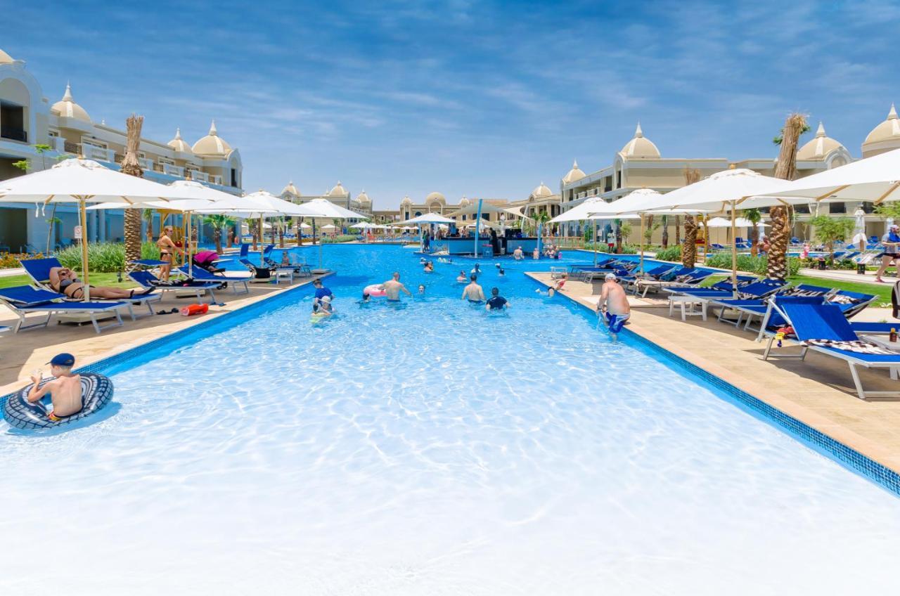אתר נופש Titanic Royal-families And Couples Only 5*